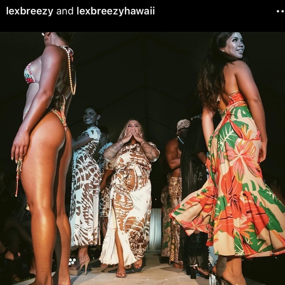 Lexbreezy Hawaii 🌺 Hoku One Shoulder Seashell Brown Set NWT - Picture 2 of 7